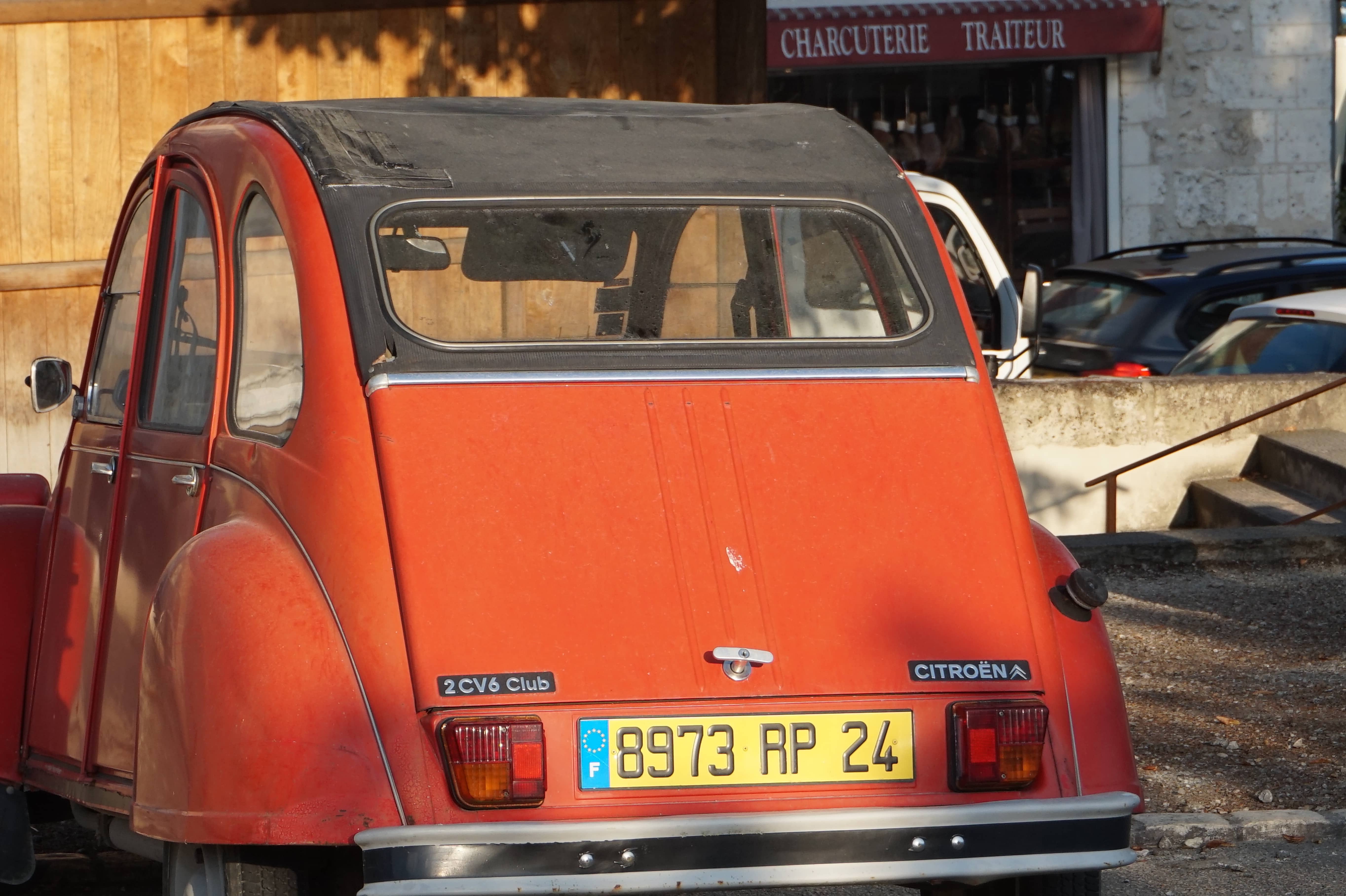 You can't have an article about roads in France without a pictures of a 2CV